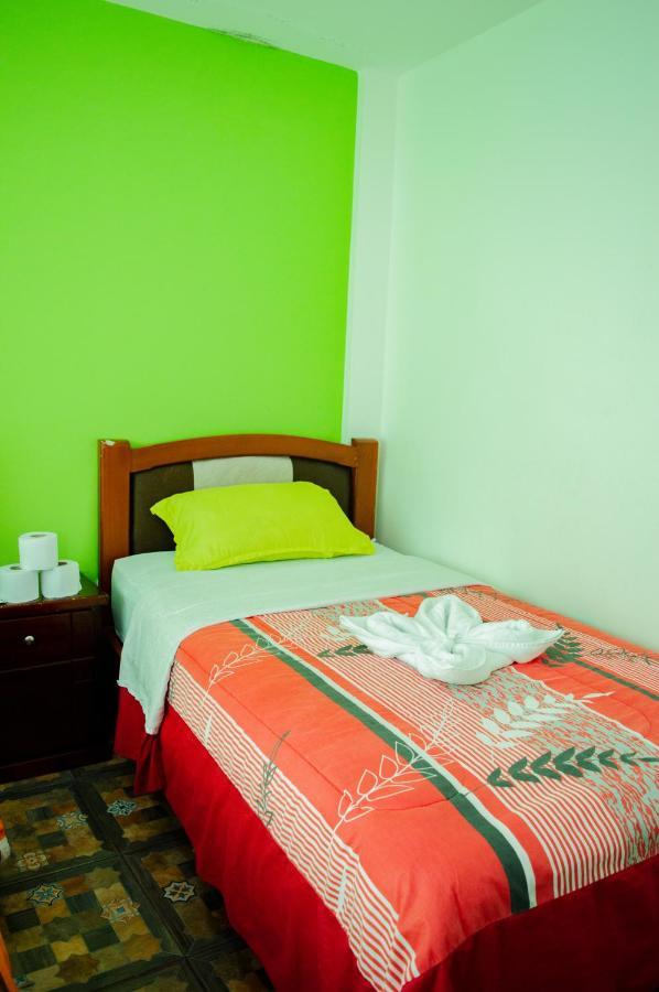 Residencial Amaru Hotel Baños Buitenkant foto