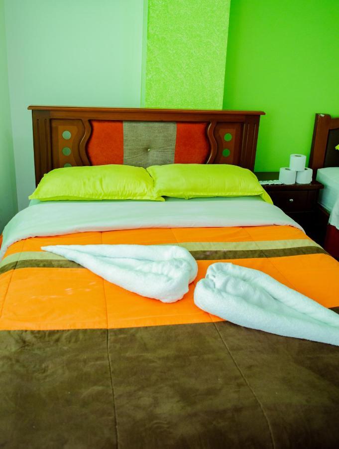 Residencial Amaru Hotel Baños Buitenkant foto