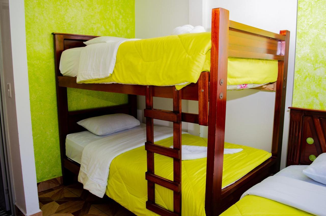 Residencial Amaru Hotel Baños Buitenkant foto